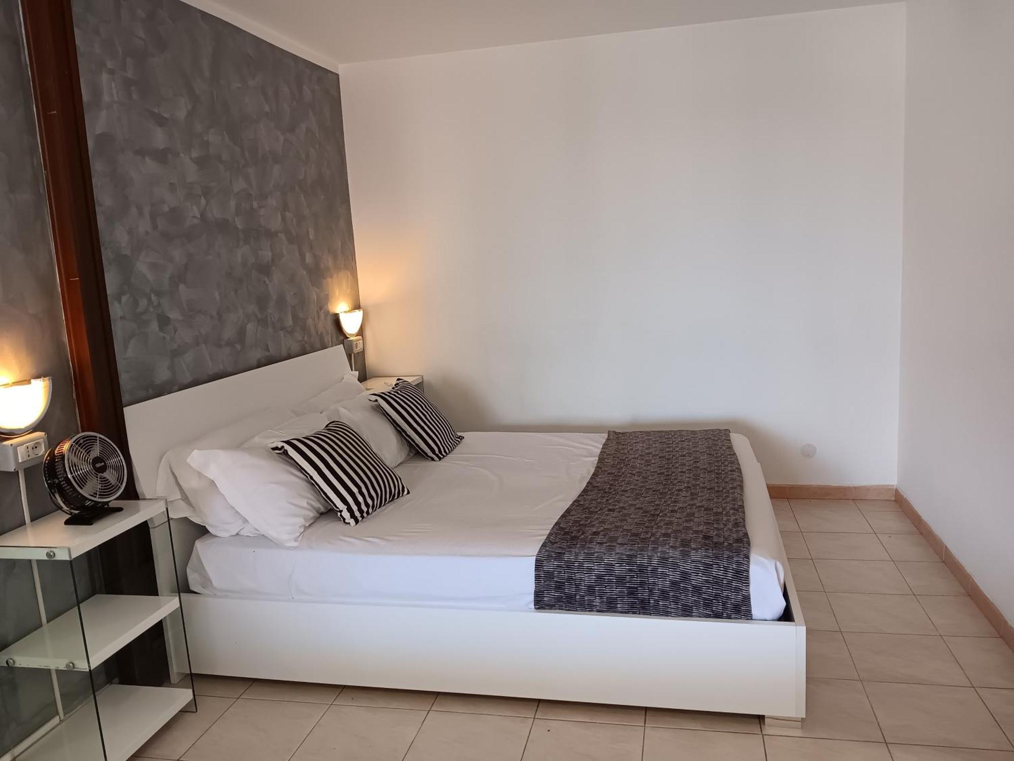 House Apartment *